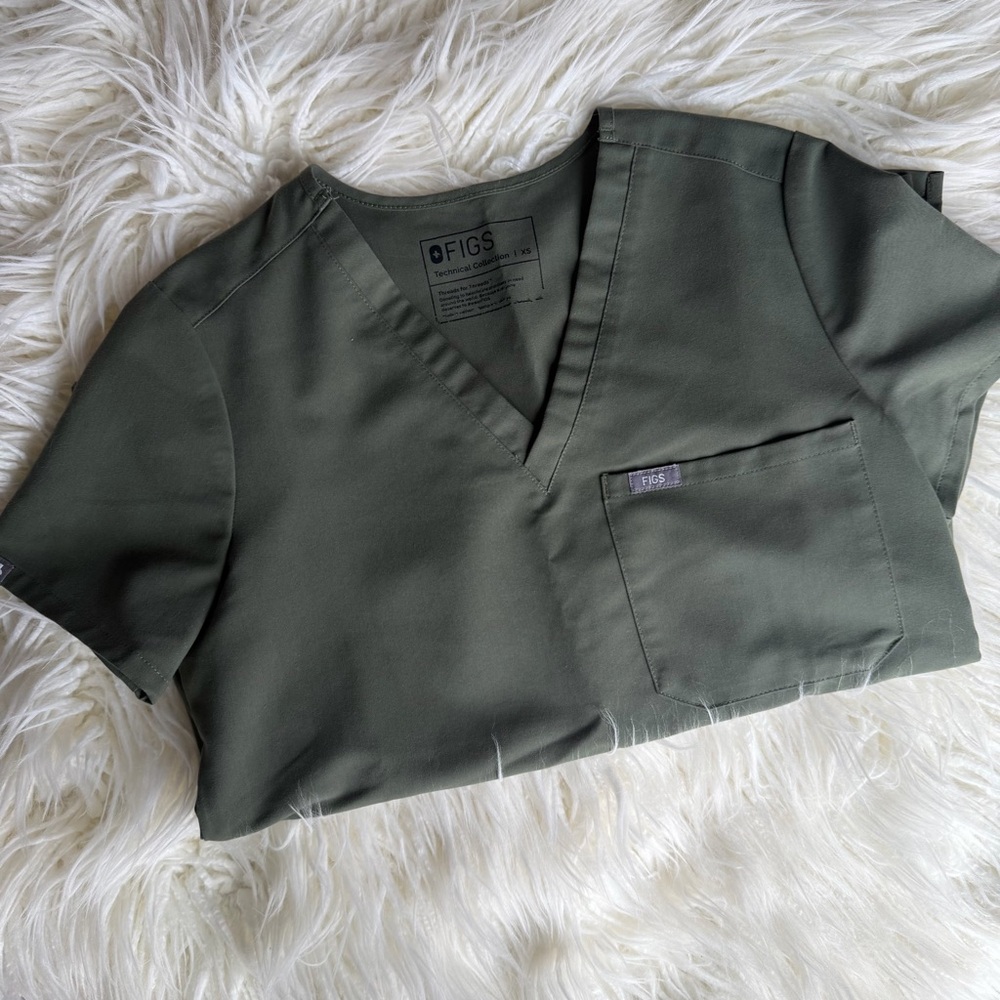 Figs Moss Catarina Scrub Top - Picture 2 of 4